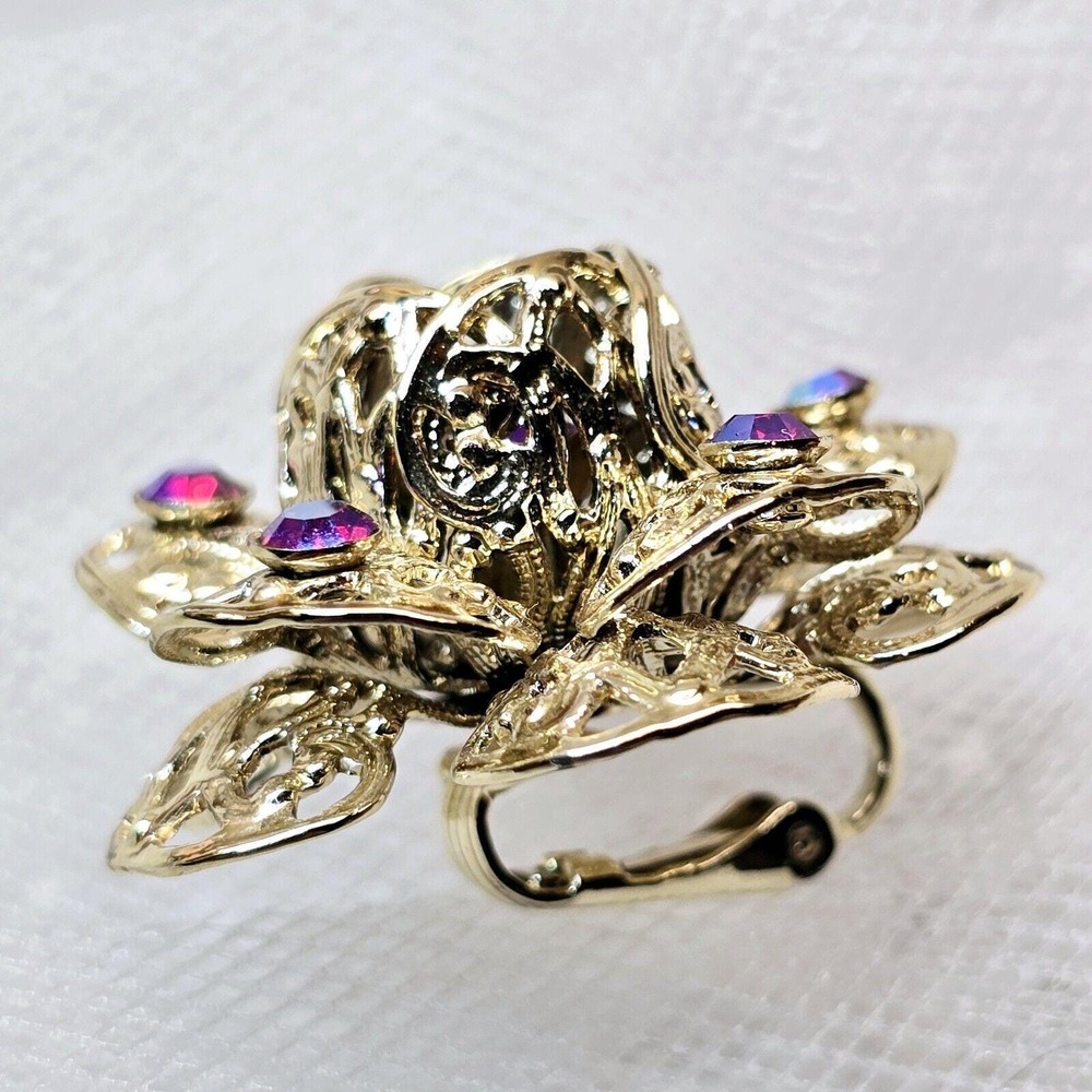 Vtg Sarah Coventry 1961 Purple Rhinestones Flower Clip On Earrings Gold Tone - Picture 3 of 6
